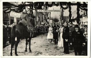 1938 Losonc, Lucenec; bevonulás, magyar katona lovon, ünneplő tömeg / entry of the Hungarian troops, soldier on horse, celebrating crowd (EB)