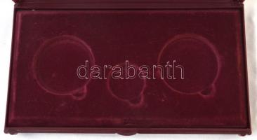 14db-os éremtartó tok tétel, közte MNB tokok, használt állapotban