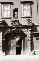 1965 Sopron és Fertőrákos, kb. 60 db negatív kocka csíkokban, 3,5×4 cm