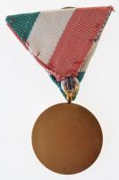 ~1960. "Kiváló Tanító" aranyozott, zománcozott kitüntetés mellszalagon, miniatűrrel, díszt...