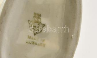 Zsolnay porcelán őzmama gidával, kézzel festett, jelzett, hibátlan, m: 17,5 cm