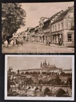 1941-1979 Niederhauser Emil (1923-2010) történész, és szülei, családja részére írt képeslapok, kb. 1...