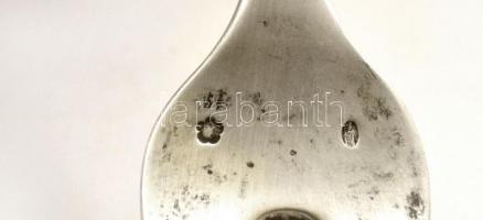 Fémjelzett és mesterjelzett ezüst húsvilla  / Silver meat fork  106 g