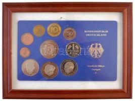 NSZK 1981F 1pf-5M (10x) forgalmi sor bekeretezve, benne 1981F 2M (3xklf) T:PP halvány patina
FRG 19...