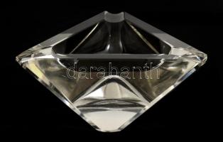 Dekoratív hatszög alakú ólomkristály hamutartó, apró csorbával, 14×12,5 cm