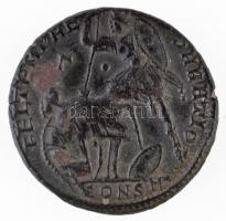 Római Birodalom / Konstantinápoly / II. Constantius 351-355. AE2 (6,02g) T:2,2- k.
Roman Empire / C...