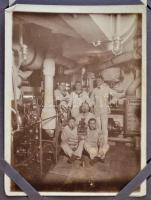 cca 1915 Fotóalbum benne 69 db fotóval, nagyrészt az SMS Nassau német csatahajó legénységét ábrázoló...