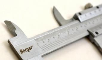 Berger fém tolómérő műanyag tokban