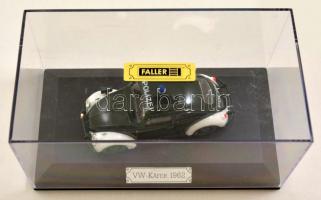 VW Käfer 1962 Faller bogárhátú rendőrautó fém makett, tárlóban  15x8 cm