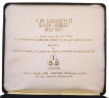 Nagy-Britannia 1977. "II. Erzsébet - Ezüst Jubileum 1952-1977" Ag emlékérem eredeti díszto...