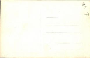 ~1910 Pozsony, Pressburg, Bratislava; Vármegyeház tér, háttérben a vár, lovas hintó, Beer Gyula üzle...