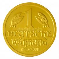 Németország 2000. 50 éves a Német Márka Au emlékérem (3,12g/0.585) T:PP  Germany 2000. Deutsche Währung 1950-2000 / 50. Jahrestag - Deutsche Münze Au commemorative medallion (3,12g/0.585) C:PP