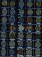 Jó világgyűjtemény, 397db , régi és új, szinte csak tengerentúl, vadonatúj berakólapokon!