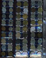 Jó világgyűjtemény, 397db , régi és új, szinte csak tengerentúl, vadonatúj berakólapokon!