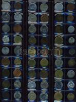 Jó világgyűjtemény, 397db , régi és új, szinte csak tengerentúl, vadonatúj berakólapokon!