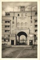 14 db régi osztrák városképes lap; Bécs / 14 pre-1945 Austrian town-view postcards; Vienna, Wien