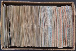 1 doboznyi megíratlan modern magyar városképes lap, kb. fele részben mozaikos lapok / 1 box of unuse...