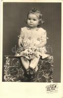 73 db főleg RÉGI fekete-fehér családi fotó / 73 mostly old black and white family photos