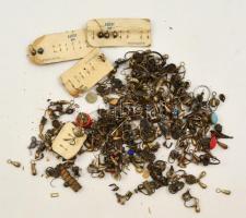 Vegyes sérült bizsu tétel, többsége ezüst darabokkal, több mint 50 db