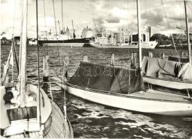 46 db MODERN hajós motívumlap / 46 modern ships motive postcards