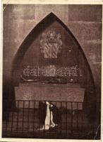 38 db régi magyar városképes lap; vegyes minőség / 38 pre-1945 Hungarian town-view postcards; mixed ...