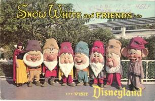 32 modern Disney motívumlap, közte 2 leporellófüzet / 32 modern Disney motive cards, among them 2 le...