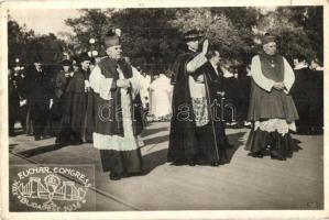 1938 Budapest, XXXIV. Nemzetközi Eucharisztikus Kongresszus, Pacelli bíboros (a későbbi XII. Piusz pápa) áldást oszt