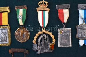 Vegyes 50db-os szovjet kitüntetés és osztrák turistajelvény tétel T:2
Mixed 50pcs of Soviet decorat...