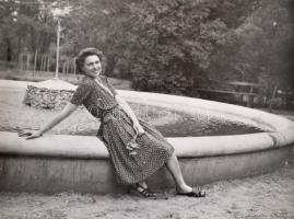 cca 1910 és cca 1980 között készült fényképek tétele, 222 db vintage fotó, több feliratozva, datálva...