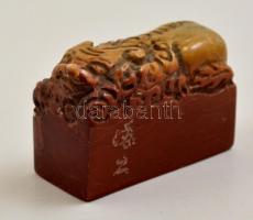 cca 1900 kínai pecsétnyomó, faragott zsírkő, h:5,5 cm