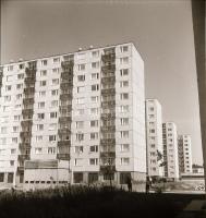 cca 1975 Kecskemét, várostörténeti felvételek (Leninváros, Széchenyi város), 21 db vintage negatív, ...