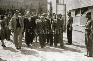 1948 Budapest, műhely avatás - politikusok részvételével - a GANZ Villamossági Gyárában, Rózsa Györg...