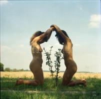 cca 1988 Álomból valóság, szolidan erotikus felvételek, 6 db vintage negatív, + 7 db vintage fotó és...