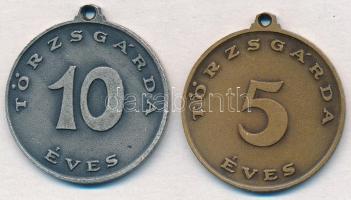 DN "Dél Pesti Vendéglátó Vállalat" 5 és 10 éves törzsgárda emlékérme, mindkettő füllel, eg...