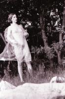 cca 1978 Feltáruló női titkok, szolidan erotikus felvételek, 7 db vintage negatív, + 7 db vintage fo...