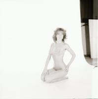 cca 1979 Elölről is, hátulról is, szolidan erotikus felvételek, 4 db vintage negatív, + 7 db vintage...