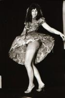 cca 1975 Mutatványok, szolidan erotikus felvételek, 4 db vintage negatív, + 7 db vintage fotó és/vag...