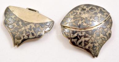 Ezüst (Ag.) övcsat nielló díszítéssel, jelzés nélkül, bruttó: 32 g., 7×5 cm