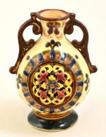 Áttört füles váza, kézzel festett porcelán fajansz, márkajelzés nélkül, formaszámmal (357), m:12,5 cm