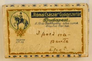 Budapest, Római Császár gyógyszertár feliratos gyógyszeres dobozka, 6x3,5x1,5 cm