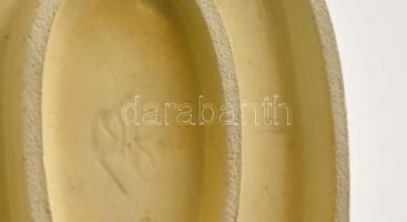 Hummel kislány babakocsival, kézzel festett, jelzett, hibátlan, m: 11 cm