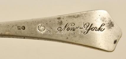 Ezüstözött tortakés, "New York" felirattal, jelzett, h: 22 cm