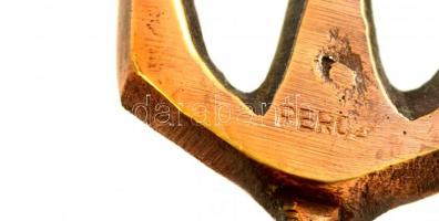 Percz János (1920-2000): Vörösréz gyertyatartó, jelzett, m: 19 cm