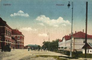 Lipótvár, Újvároska, Leopoldov; Pályaudvar, vasútállomás / Bahnhof / railway station