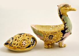 cca 1890 Zsolnay kacsa figurás bonbonier, áttört kézzel festett porcelán fajansz, jelzett, kopott ar...