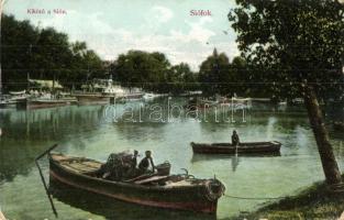 Siófok, Kikötő a Sión, gőzhajó, csónakok. Balaton áruház kiadása (EK)