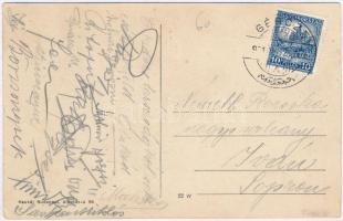 Gérce, Római katolikus templom és iskola, csoportkép a gyerekekkel