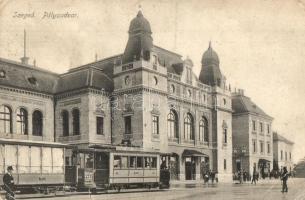 Szeged, Pályaudvar, vasútállomás, villamos Glöckner reklámjával. Kiadja Juhász István (kis szakadás / small tear)