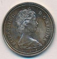 Kanada 1972. 1$ Ag "II. Erzsébet" eredeti dísztokban T:1- patina  Canada 1972. 1 Dollar Ag "Elizabeth II" in original case C:AU patina KM#64.2a