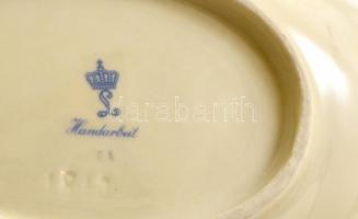 Ludwigsburg rózsás tál, részben kézzel festett, jelzett, apró máz hibával, 18,5×12,5 cm